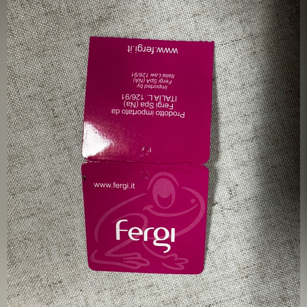 Fergi Burgundy Women's Wallet - Picture 10 of 10